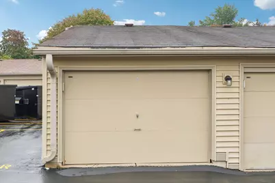 W170N11573  Armada Dr #13, Germantown, WI 53022 - Photo 21