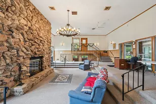 W170N11573 Armada Dr, Germantown, WI 53022 - Photo 29