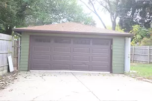 8523 W Glendale Ave, Milwaukee, WI 53225 - Photo 37