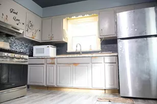 8523 W Glendale Ave, Milwaukee, WI 53225 - Photo 13
