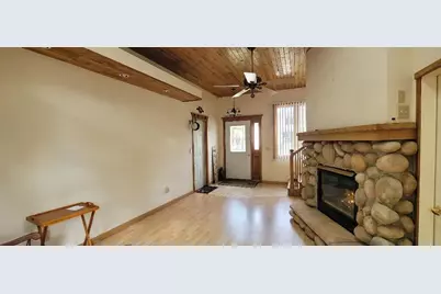 2529  13th St, Menominee, MI 49858 - Photo 13