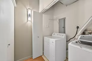 234 E Reservoir Ave, Milwaukee, WI 53212 - Photo 21