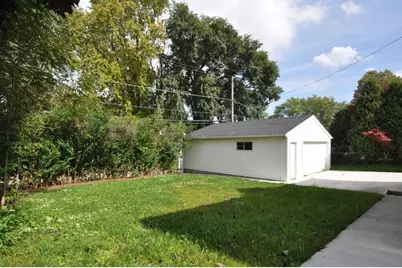 3758 E Van Norman Ave, Cudahy, WI 53110 - Photo 11