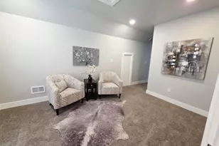 3713 N 15th St, Milwaukee, WI 53206 - Photo 17