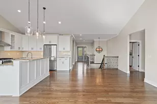 460 S Stone Rdg Dr, Lake Geneva, WI 53147 - Photo 5