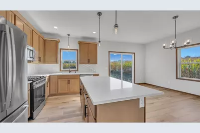 W1298  Floral Park Ln, Osceola, WI 53010 - Photo 13