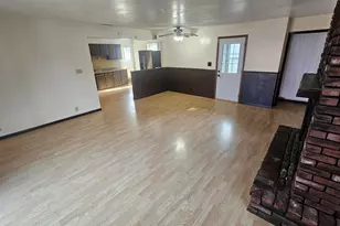 2002 N 8th St, Sheboygan, WI 53081 - Photo 13