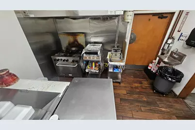 2002 N 8th St #804 Bluff Ave, Sheboygan, WI 53081 - Photo 9