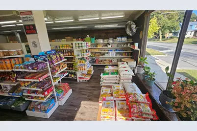 2002 N 8th St #804 Bluff Ave, Sheboygan, WI 53081 - Photo 9