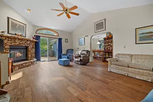 735 S 2nd St, Delavan, WI 53115 - Photo 11