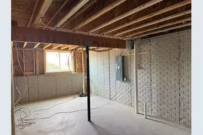 N162W21835  Poppy Rd, Jackson, WI 53037 - Photo 11