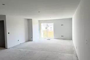 W219N16248 Primrose Ct, Jackson, WI 53037 - Photo 5