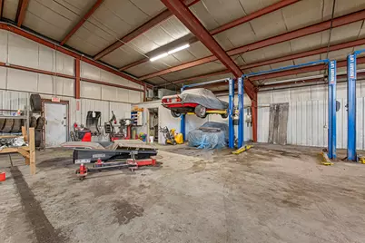 3434 N Holton St, Milwaukee, WI 53212 - Photo 7