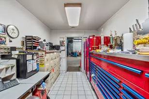 3434 N Holton St, Milwaukee, WI 53212 - Photo 13