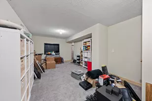 4825 W River Hollow Ct, Mequon, WI 53092 - Photo 53