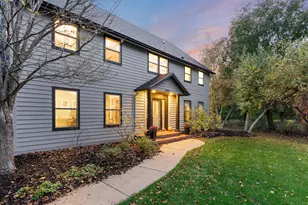 4825 W River Hollow Ct, Mequon, WI 53092 - Photo 47