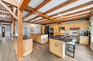 4825 W River Hollow Ct, Mequon, WI 53092 - Photo 13