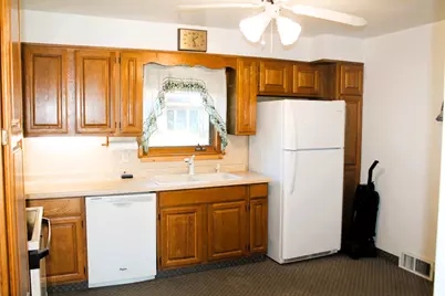 2924  South Ave, La Crosse, WI 54601 - Photo 3