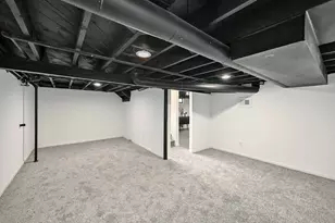 3429 N 41st St, Milwaukee, WI 53216 - Photo 25