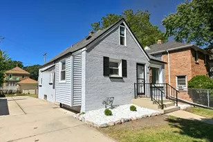 3429 N 41st St, Milwaukee, WI 53216 - Photo 33