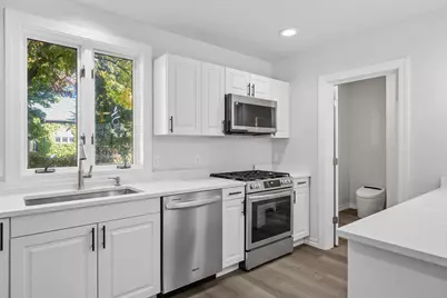 1942 N 12th St, Sheboygan, WI 53081 - Photo 3