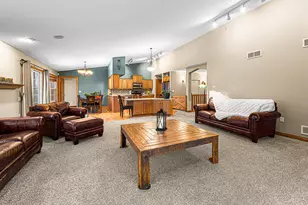 W144N10968 Fond du Lac Ave, Germantown, WI 53022 - Photo 7