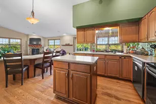 W144N10968 Fond du Lac Ave, Germantown, WI 53022 - Photo 7