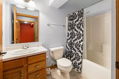 W144N10968  Fond Du Lac Ave, Germantown, WI 53022 - Photo 9