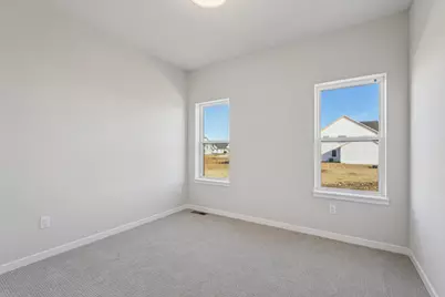 465  Sandstone St, Slinger, WI 53086 - Photo 19