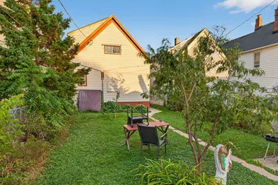 2449 S 13th St, Milwaukee, WI 53215 - Photo 27