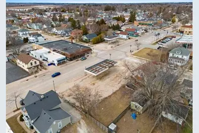 2023  Washington St, Two Rivers, WI 54241 - Photo 3
