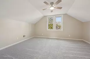 3674 S Ahmedi Ave, Saint Francis, WI 53235 - Photo 9