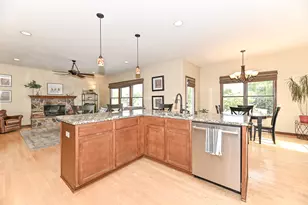 1053 Tallgrass Ln, Racine, WI 53406 - Photo 13