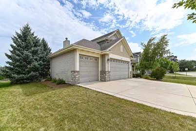 1053  Tallgrass Ln, Racine, WI 53406 - Photo 41