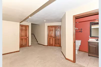 1053  Tallgrass Ln, Racine, WI 53406 - Photo 35