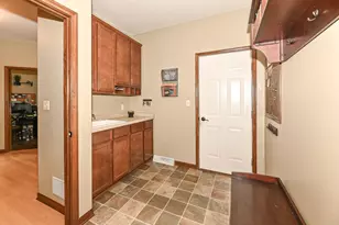 1053 Tallgrass Ln, Racine, WI 53406 - Photo 19