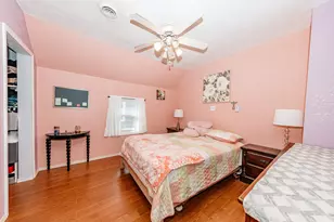 1946 S 76th St, West Allis, WI 53219 - Photo 13