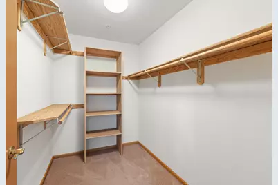 170 W Aspen Ct #6, Oak Creek, WI 53154 - Photo 15