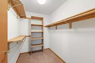 170 W Aspen Ct, Oak Creek, WI 53154 - Photo 15