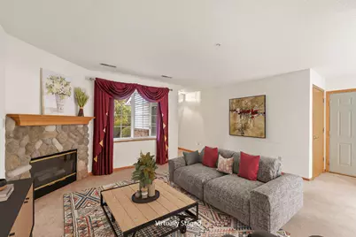 170 W Aspen Ct #6, Oak Creek, WI 53154 - Photo 5