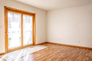 634 Meier Ln, Onalaska, WI 54650 - Photo 9