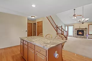 9143 Prairie Village Dr, Pleasant Prairie, WI 53142 - Photo 7