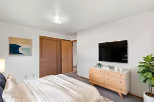 1101 Harmony Dr, Racine, WI 53402 - Photo 15