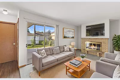 1101  Harmony Dr, Racine, WI 53402 - Photo 7