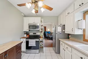 10526 W Congress St, Wauwatosa, WI 53225 - Photo 11