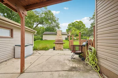 10526 W Congress St, Wauwatosa, WI 53225 - Photo 27