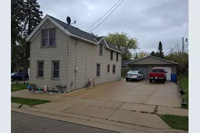 915  Cleveland St, Watertown, WI 53098 - Photo 1