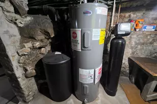 915 Cleveland St, Watertown, WI 53098 - Photo 21