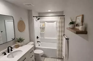 1908 Arches Dr, Holmen, WI 54636 - Photo 23