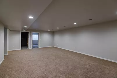 1828  Arches Dr, Holmen, WI 54636 - Photo 13